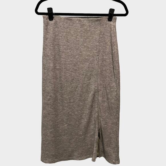 Lovers + Friends Paisley Ribbed Sweater Knit Pencil Side Zip Skirt sz L in Taupe - Picture 4 of 13